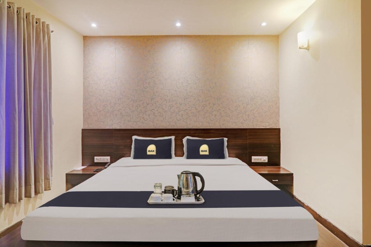 Townhouse Oak Hotel Shelter Lucknow Eksteriør bilde