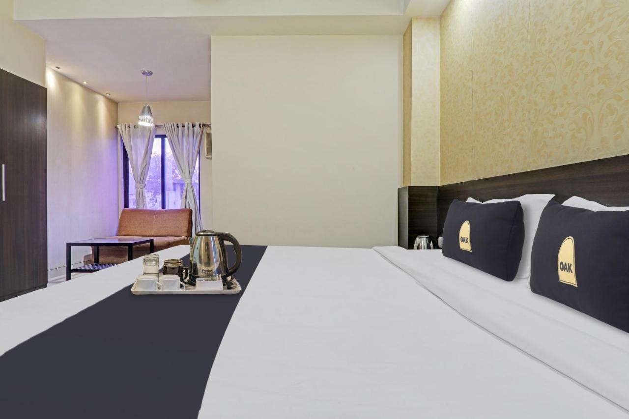 Townhouse Oak Hotel Shelter Lucknow Eksteriør bilde