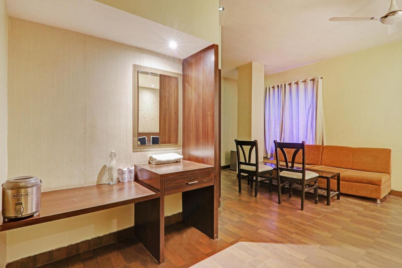 Townhouse Oak Hotel Shelter Lucknow Eksteriør bilde
