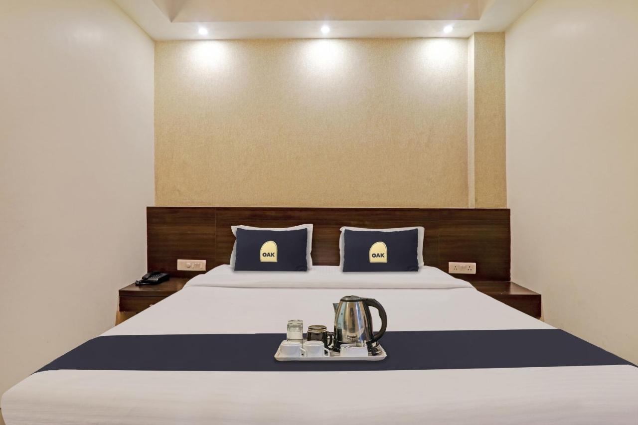 Townhouse Oak Hotel Shelter Lucknow Eksteriør bilde